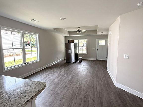 4th image of 4 Roundtree St