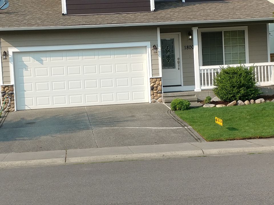 Front of 18004 107th E, Bonney Lake, WA