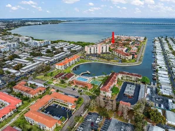 19029 Us Highway 19 N APT 13A, Clearwater, FL 33764