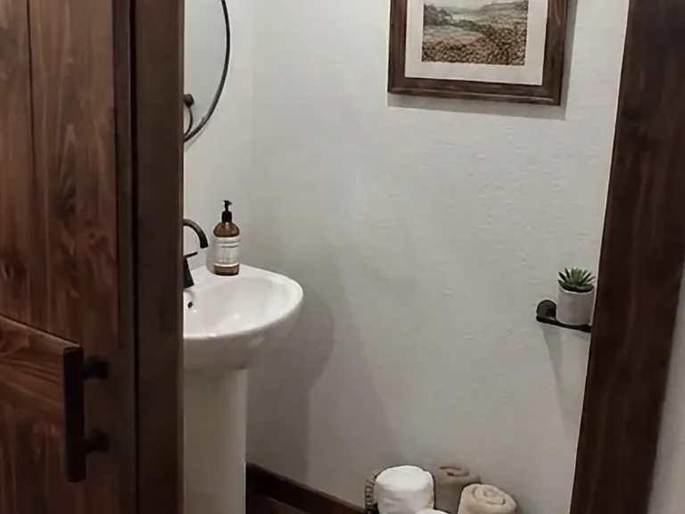 104B Miller Dr #8 — Photo 4