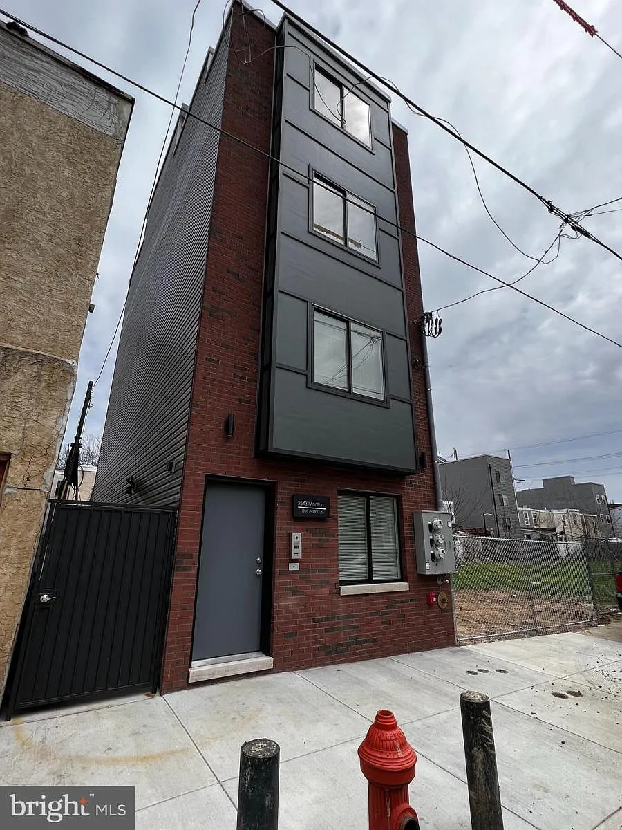 Building Photo - 2543 Manton St #B