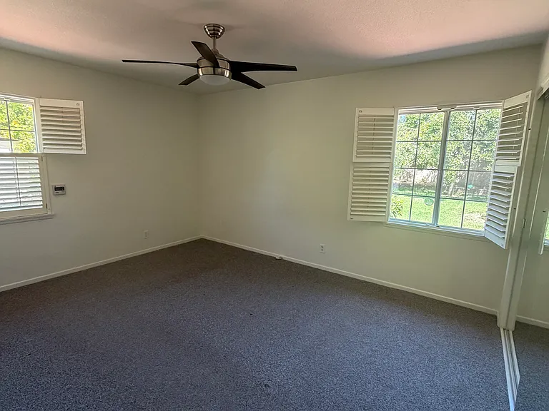1516 Wells Ave #A — Photo 11