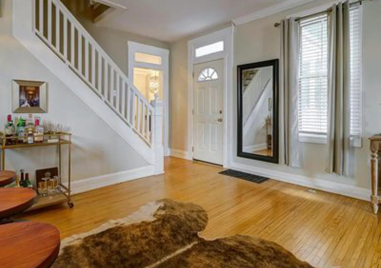 2 bed, 1742 sqft, $2,800 — Photo 2