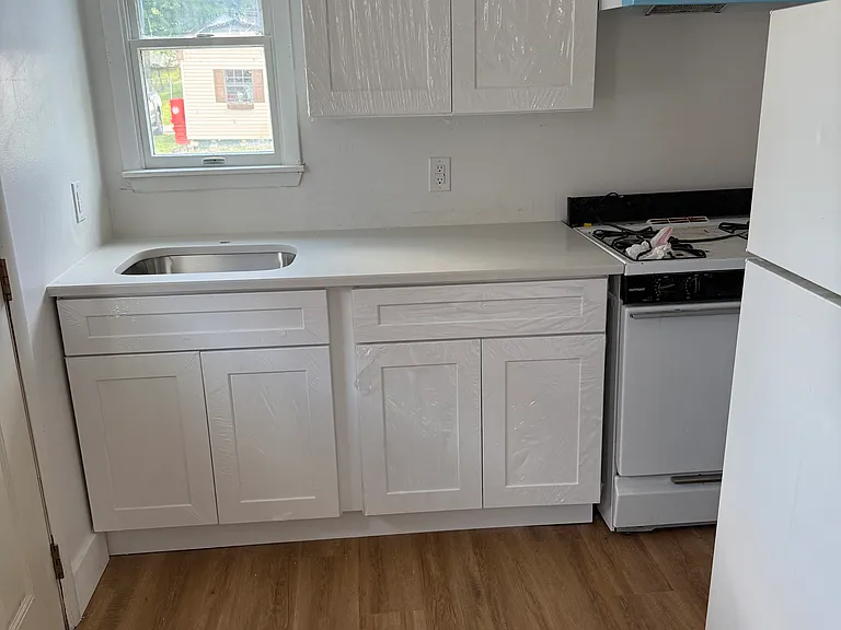 1102 Taylor Ave #4 — Photo 4