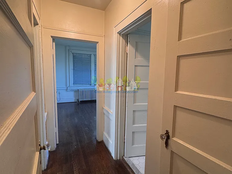 630 W Washington St #1/2 — Photo 16