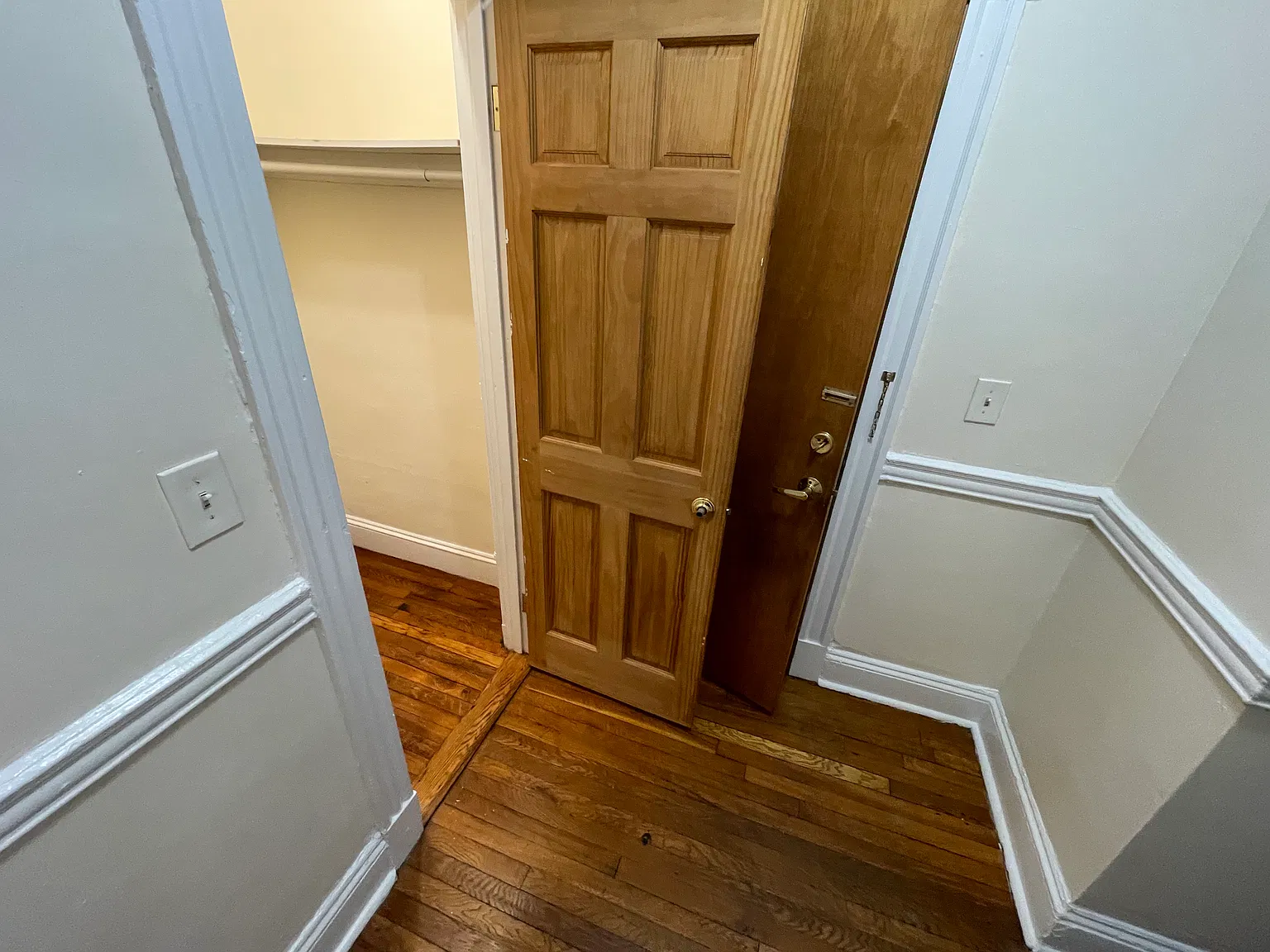 Studio, $1,800 — Photo 3