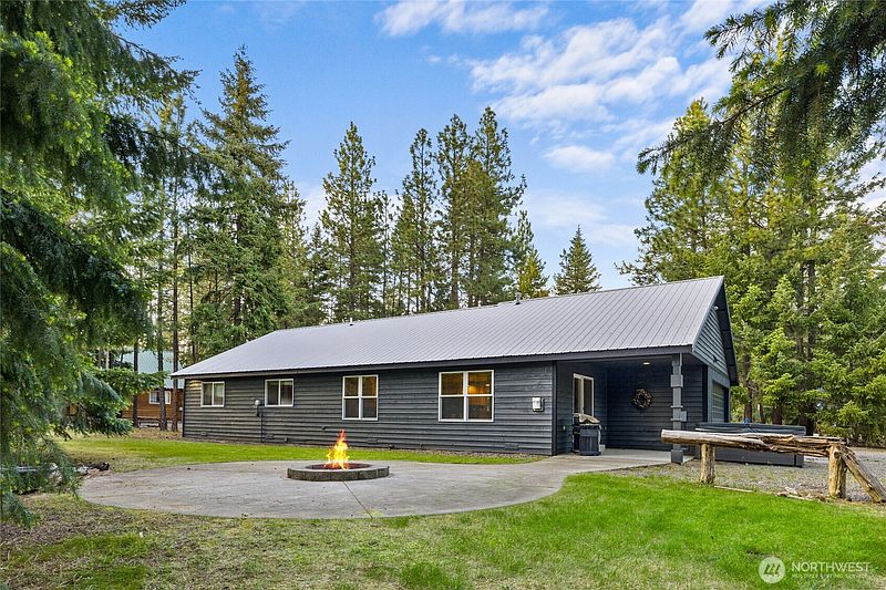 5th image of 750 Evergreen Valley Loop Road