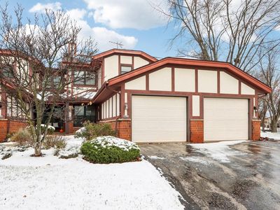 8822 West Knoll COURT UNIT 38, Franklin, WI, 53132
