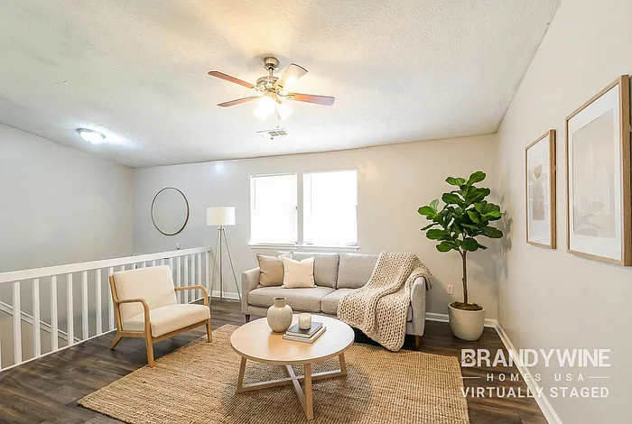 2037 Mallard Way — Photo 2