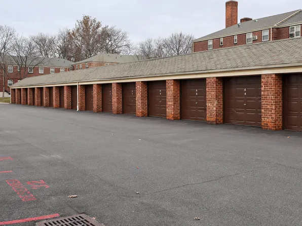 211-07 73rd Avenue image 4 of 6