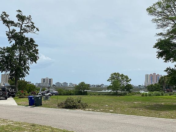 4th image of 1101 James Island Ave