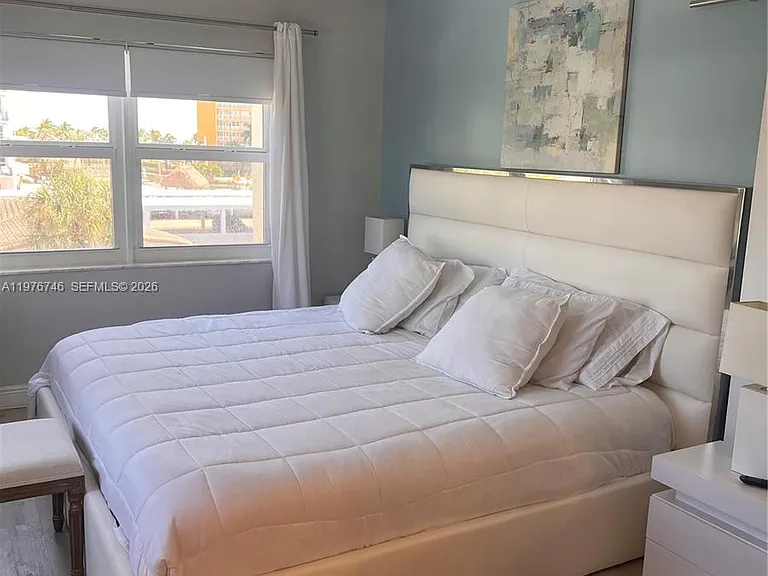 400 N Riverside Dr #410 — Photo 19