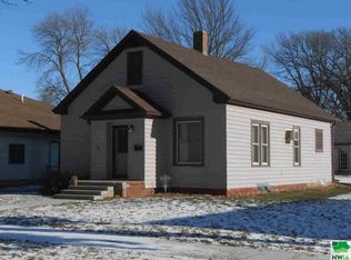 520 3rd Ave SW, Le Mars, IA 51031