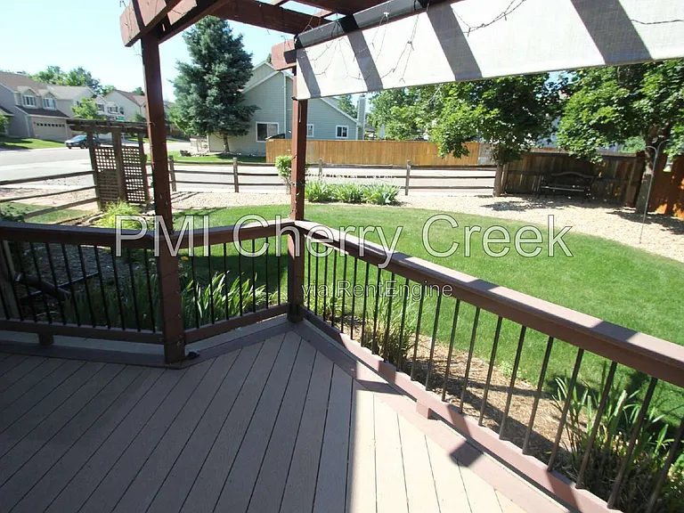 9800 Foxhill Cir — Photo 27