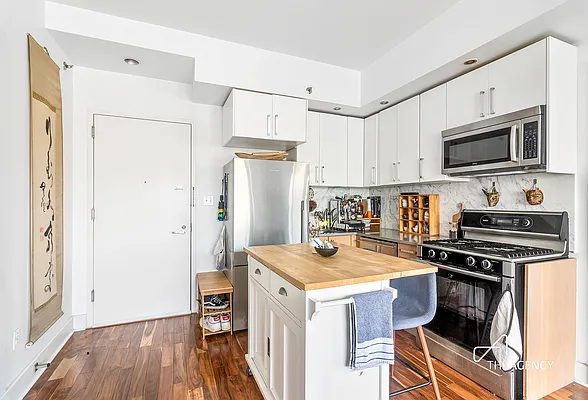 Rented by The Agency | media 5