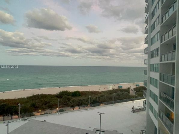 7135 Collins Ave APT 702