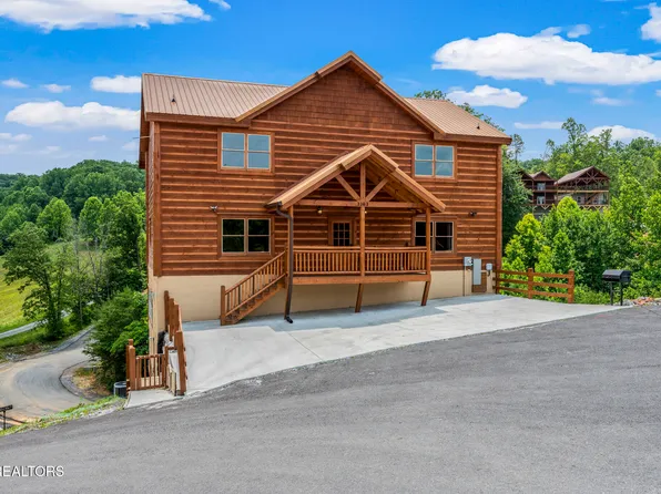 3303 Grace Way, Sevierville, TN 37876