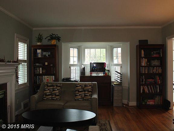 2nd image of 872 N Kensington St