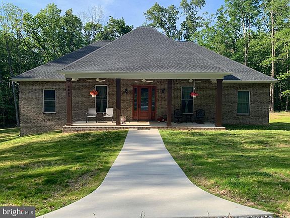 2nd image of 3213 Old Tanbark Rd