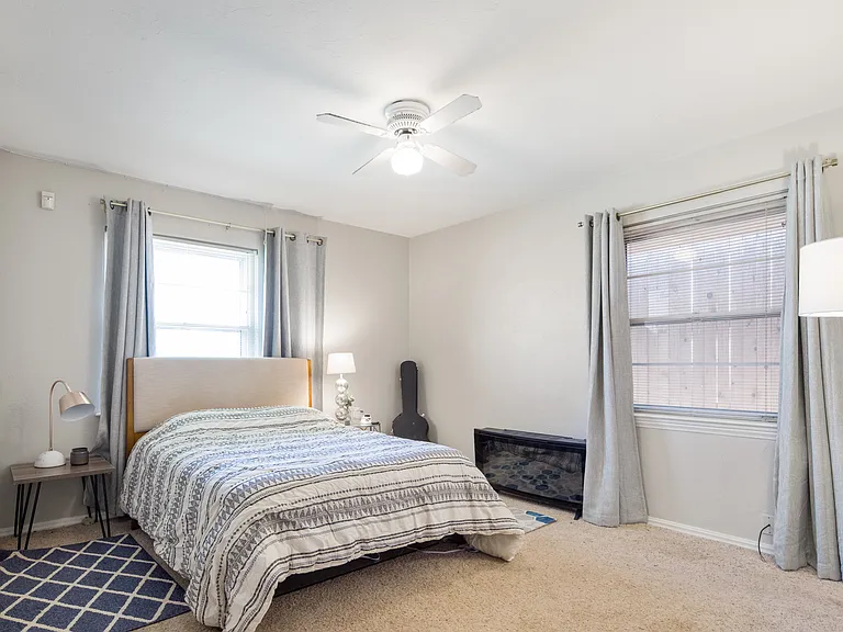1719 Westminster Pl — Photo 8