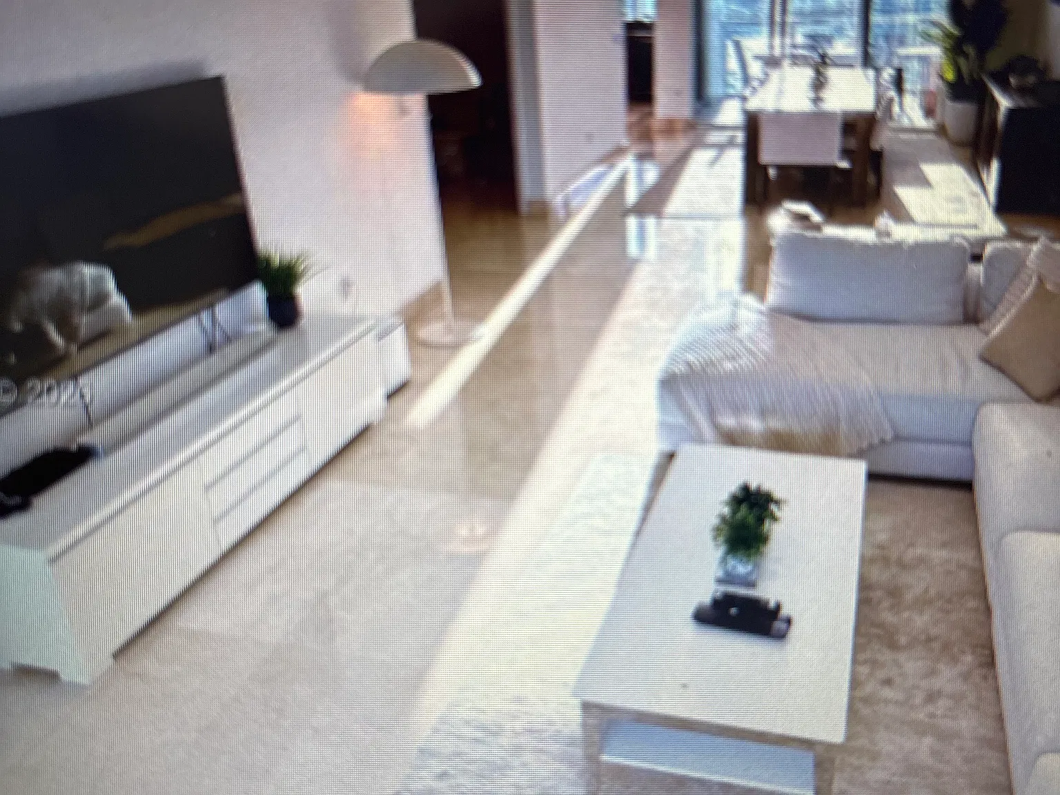 3 bed, 2327 sqft, $12,500 — Photo 3