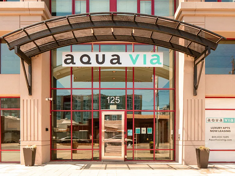 Aqua Via Apartments — Photo 2