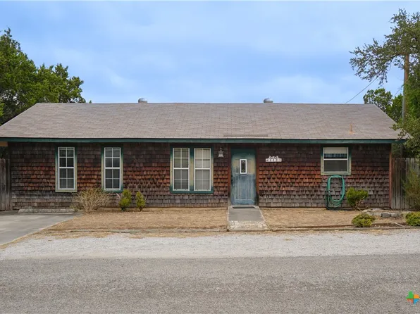 112 Sunrise Dr, Canyon Lake, TX 78133