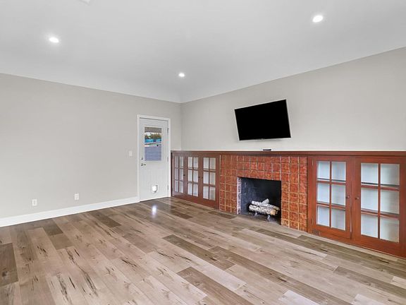 5th image of 5411-13 Brynhurst Ave