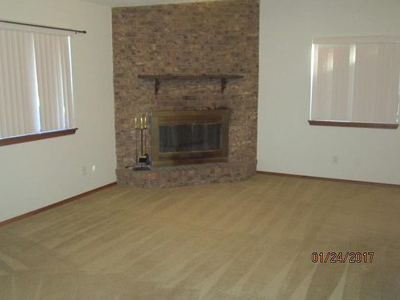 3rd image of 1030 Ivy Dr
