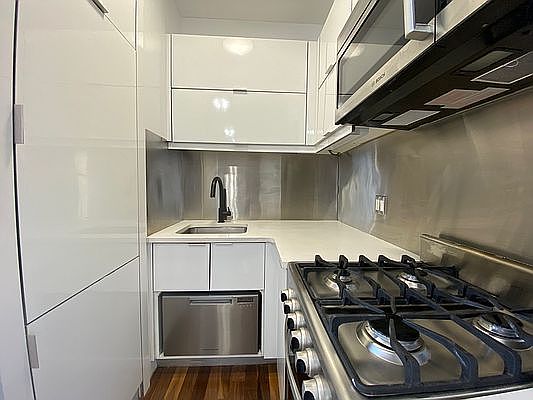 1st image of 455 Hudson St #52