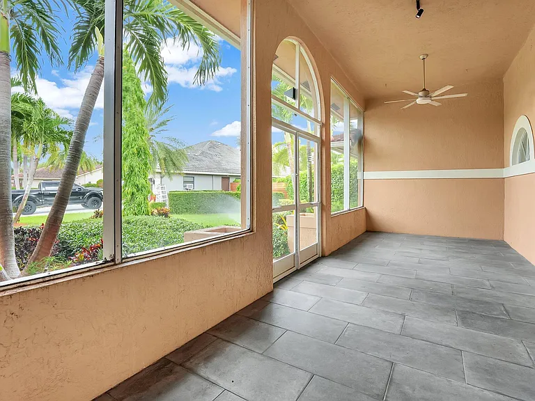 10080 NW 53rd Ct — Photo 4