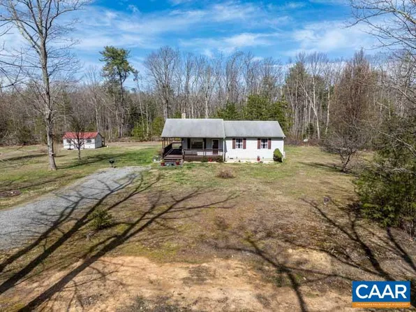 420 Spikes Dr, Aroda, VA 22709