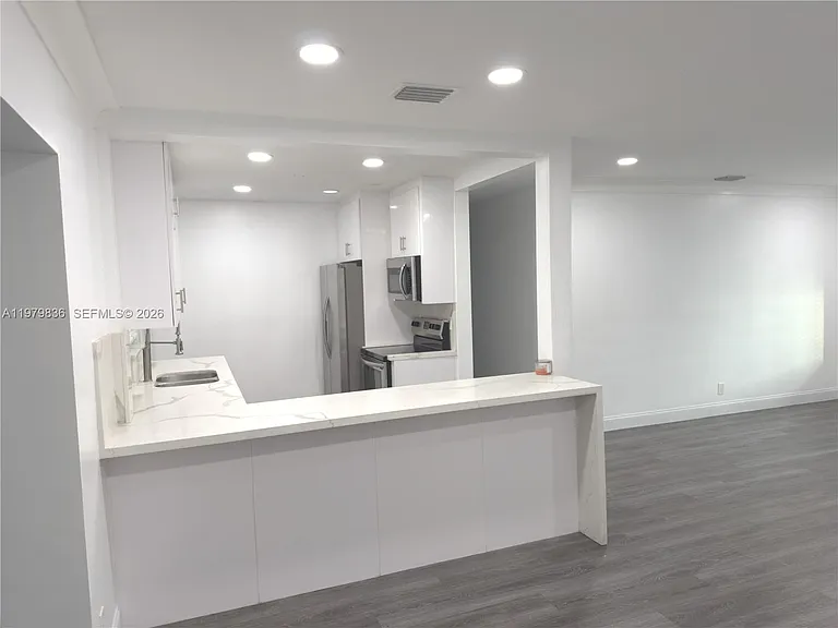 1403 Adams St — Photo 12