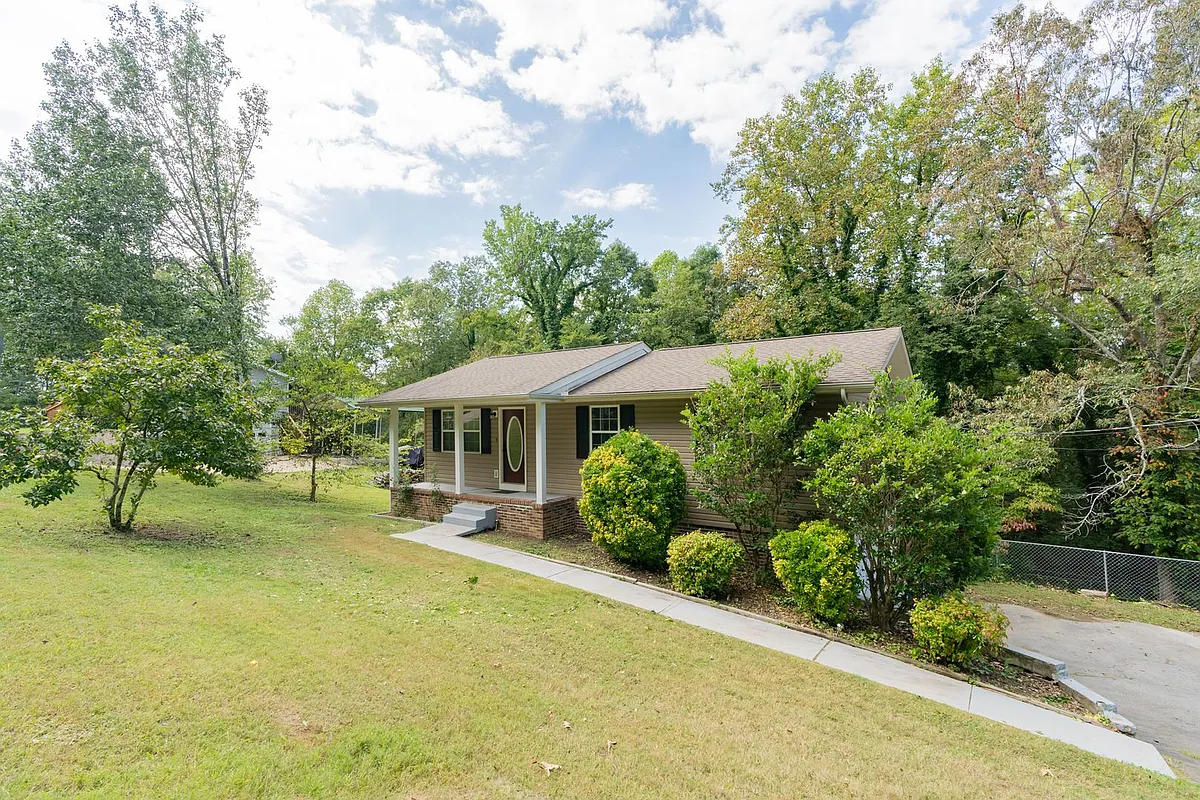 Building Photo - 37 Anderson Rd