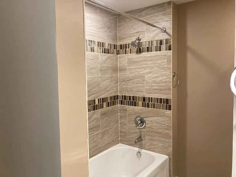 61 Kaffel Ct #1E — Photo 19