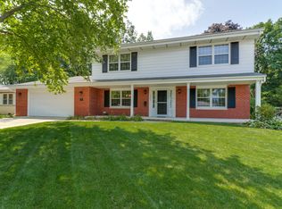 1205 Valentine Dr, Normal, IL 61761
