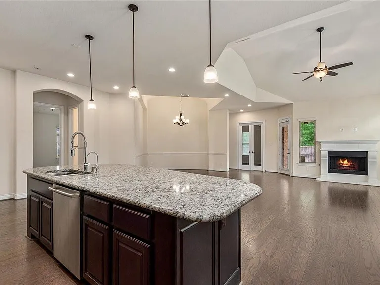 23034 Creek Park Dr — Photo 11