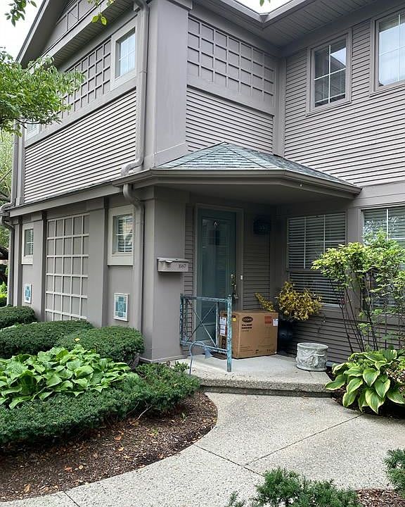 1st image of 1067 N Old Woodward Ave