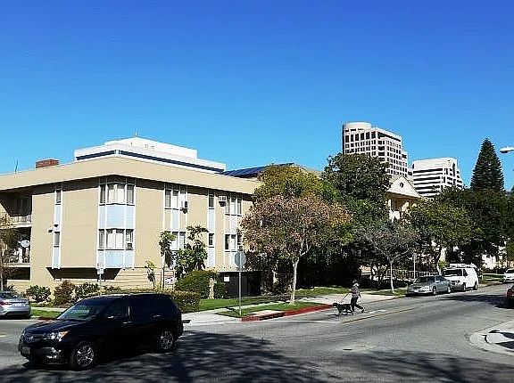 3rd image of 211 E California Ave #C