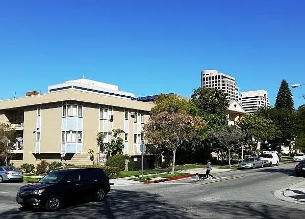 211 E California Ave #C — Photo 2