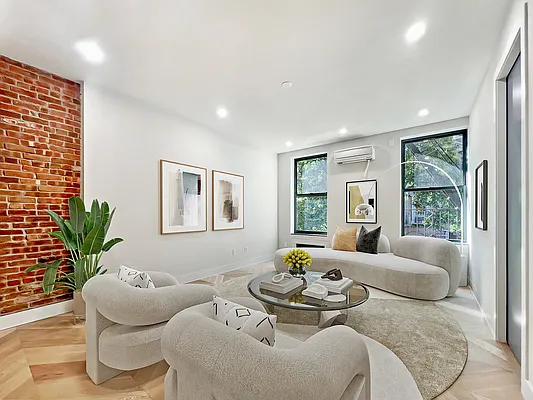 Rented by Dallien Realty Limited Liability Company | media 19