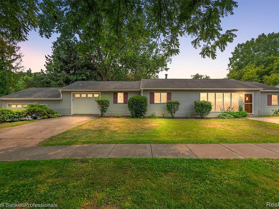 1st image of 3990 Orr Dr