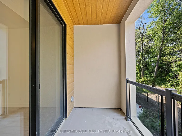 174 Clonmore Dr #9 — Photo 3