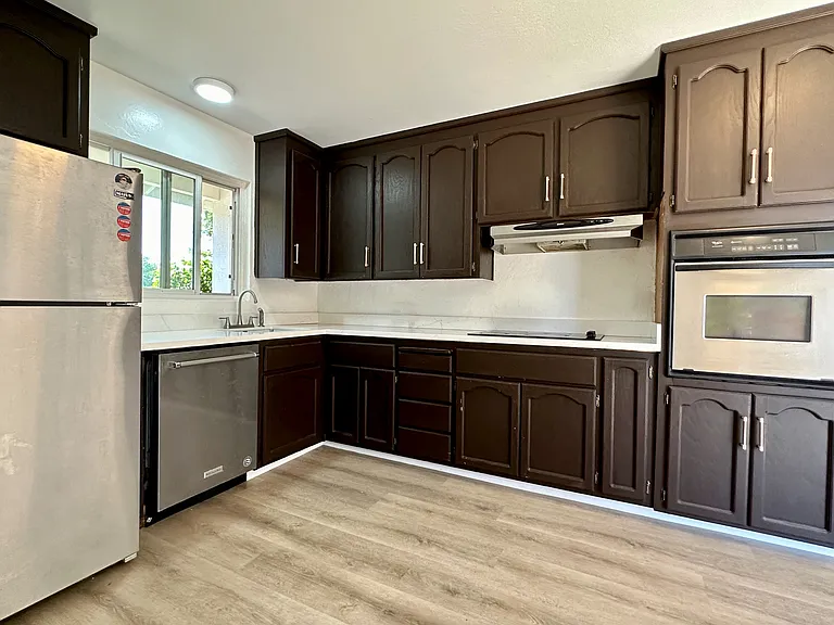 1544 San Joaquin Ave — Photo 4