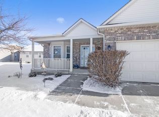 6402 Royal Club Dr, Flushing, MI 48433