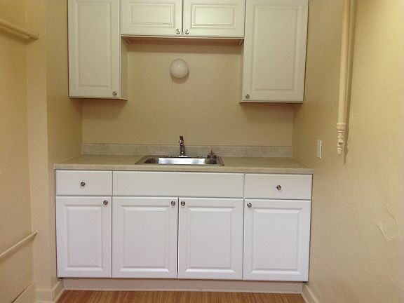 2nd image of 800 S Negley Ave #12104184