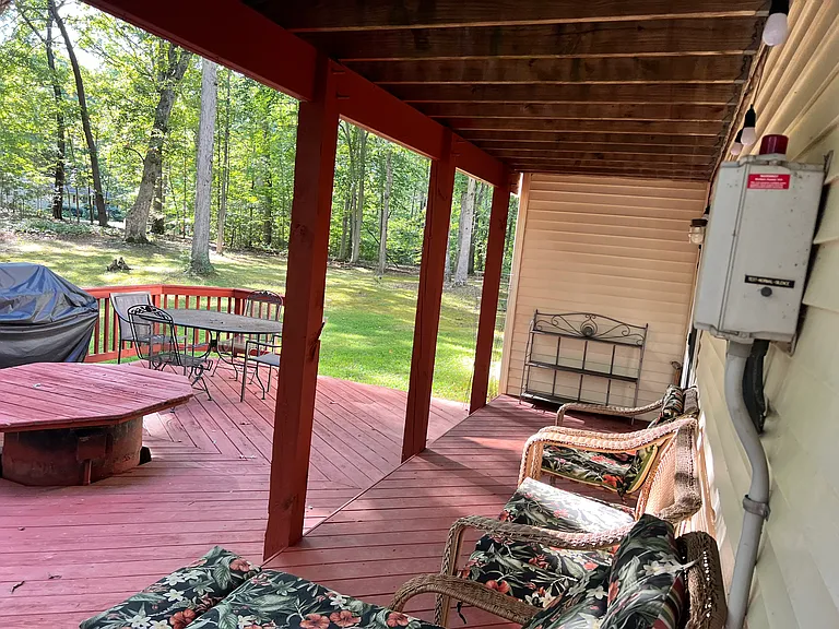 Pineview Rd — Photo 20
