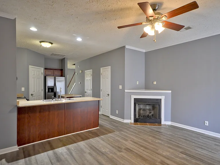 70 John Sevier Ave — Photo 17