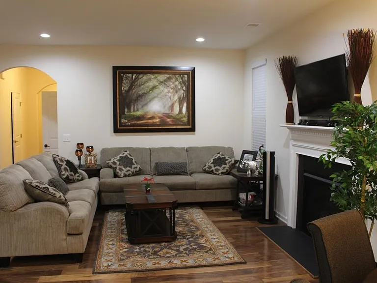 417 Christiane Way — Photo 10