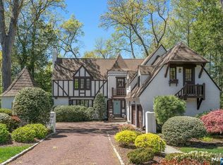 732 Parsons Rd, Ridgewood, NJ 07450